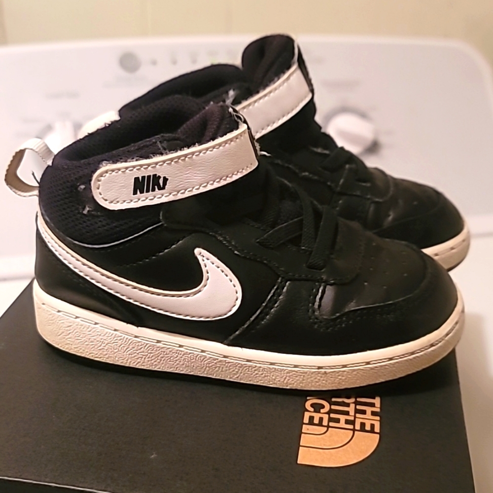 Toddler nike high tops size 8c